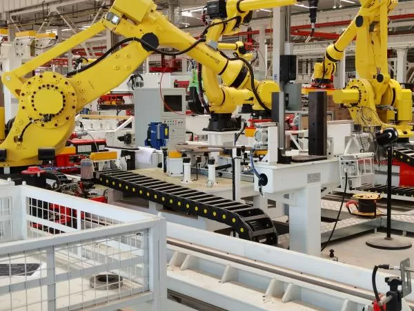 Rivoluzione robotica: come Eatmanent Electermanent di Qhmag taglia l'automazione dei tempi di inattività 80%