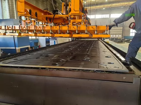 2024 Sondaggio di taglio laser: come i sollevatori magnetici a copertura completa riducono i tassi di rottami del 94%